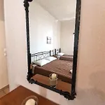 9 Hotel *