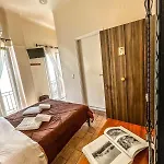 9 * Ermoupoli