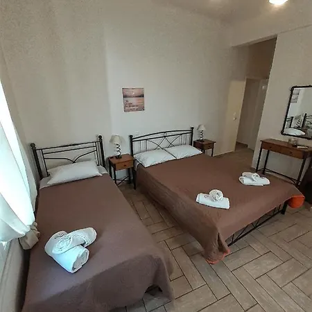 9 Hotel *