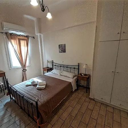9 Hotel *