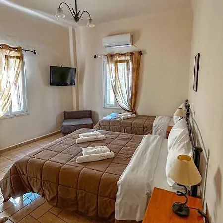 9 * Ermoupoli