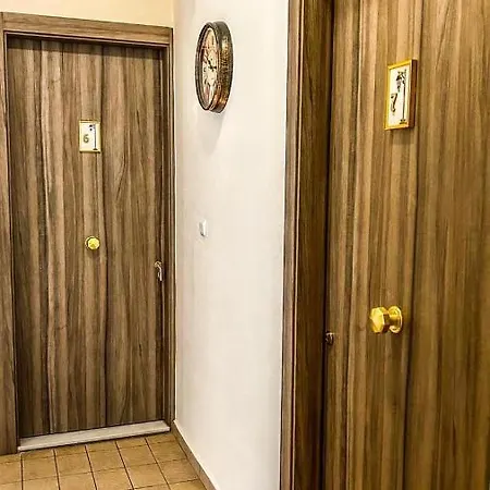 9 Hotel