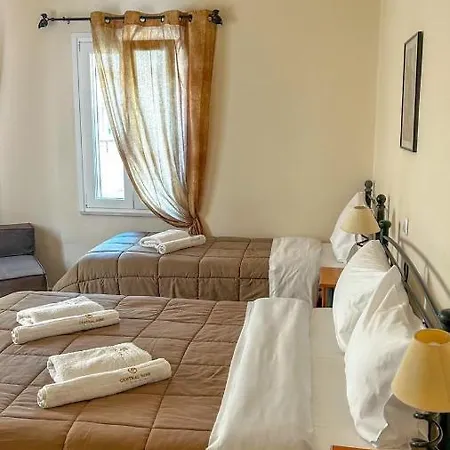 9 * Ermoupoli