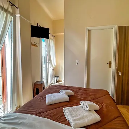 9 * Ermoupoli