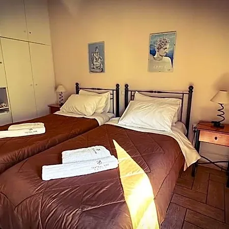 9 * Ermoupoli