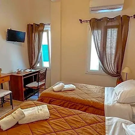 9 Hotel Ermoupoli