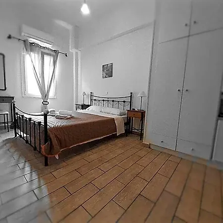 9 * Ermoupoli