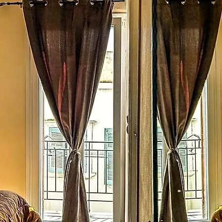 Hotel 9