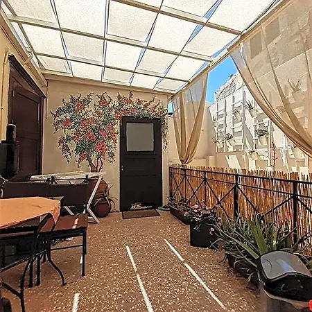 Otel 9 Ermoupoli