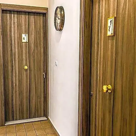 9 * Ermoupoli